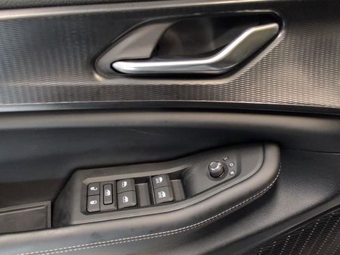 New 2025 Jeep Grand Cherokee Laredo w/ Luxury Tech Group I image 14