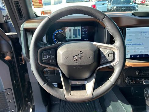 Used 2024 Ford Bronco Outer Banks AWD/4WD image 22