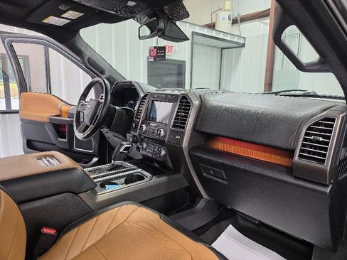 Used 2017 Ford F150 Limited w/ Trailer Tow Package image 9