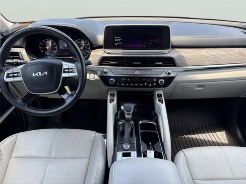 Used 2022 Kia Telluride EX w/ EX Premium Package FWD image 13