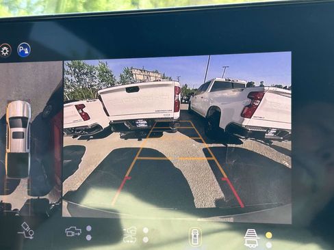 New 2026 Chevrolet Colorado ZR2 w/ Technology Package AWD/4WD image 22