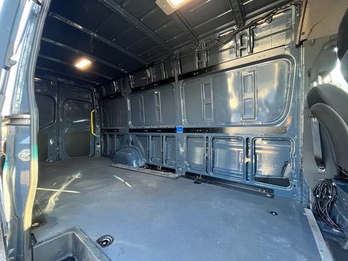 Used 2019 Mercedes-Benz Sprinter 170 image 4