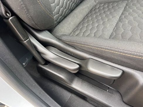 Used 2018 Chevrolet Equinox LT image 51