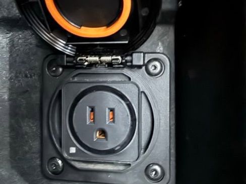 Used 2024 GMC Sierra 1500 Denali Ultimate image 16