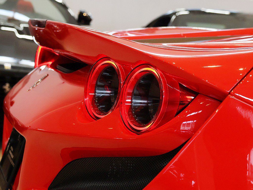 Certified 2023 Ferrari F8 Tributo RWD image 90