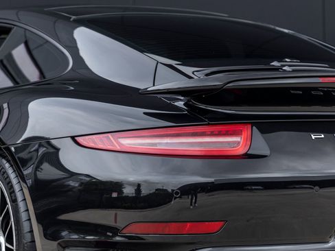Certified 2014 Porsche 911 Turbo S image 13