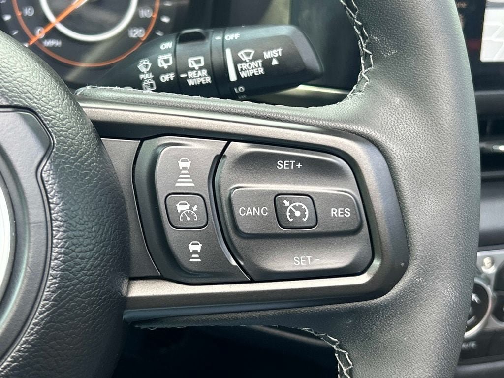 Certified 2025 Jeep Wrangler Unlimited Rubicon AWD/4WD image 22