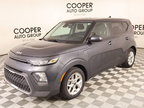 Used 2022 Kia Soul LX w/ Technology Package FWD image 9