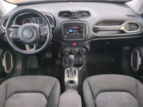 Used 2017 Jeep Renegade Latitude image 14