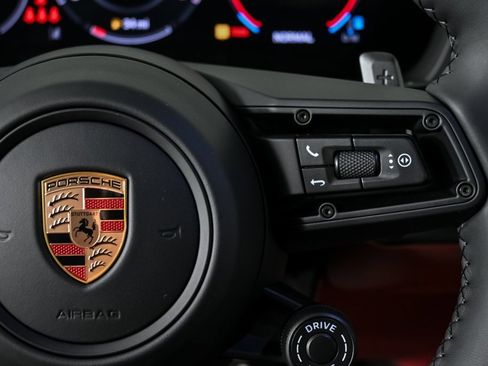 New 2026 Porsche Cayenne S image 11