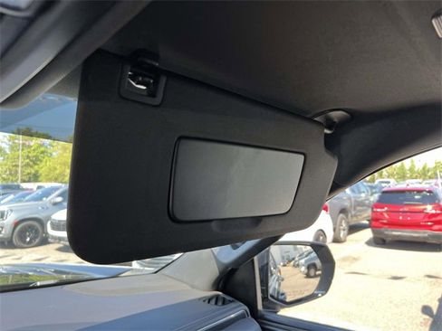 Used 2023 GMC Yukon XL AT4 w/ AT4 Premium Plus Package image 33