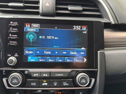 Used 2020 Honda Civic EX image 13
