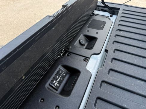 Used 2024 GMC Sierra 1500 AT4 w/ Technology Package image 62