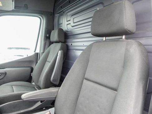 Used 2020 Mercedes-Benz Sprinter 144 Cargo w/ Cargo Protection Package image 10