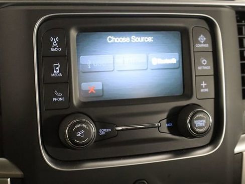 Used 2019 RAM 1500 Classic SLT AWD/4WD image 25