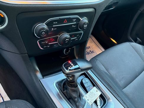 Used 2019 Dodge Charger SXT w/ Cold Weather Package image 28