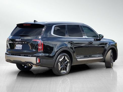 Used 2025 Kia Telluride EX AWD/4WD image 4