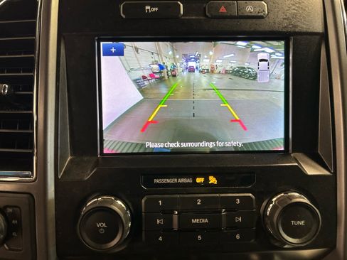 Used 2020 Ford F150 XLT w/ Equipment Group 302A Luxury AWD/4WD image 5