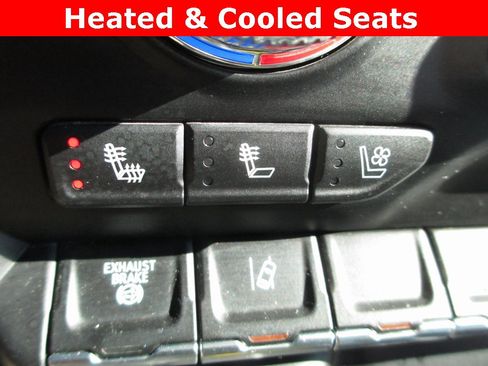 Used 2021 GMC Sierra 3500 Denali w/ Denali Black Diamond Edition image 20