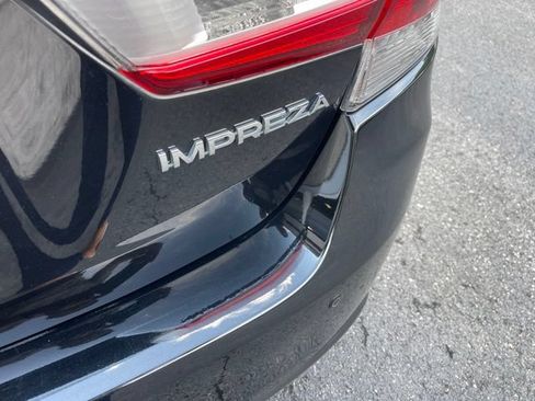 Used 2018 Subaru Impreza 2.0i Limited AWD/4WD image 12