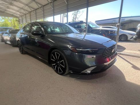 Used 2024 Honda Accord Touring image 1