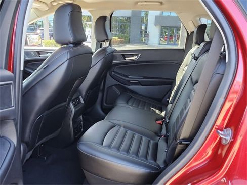 Used 2023 Ford Edge SEL w/ Convenience Package image 11