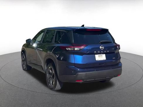 Used 2025 Nissan Rogue SV AWD/4WD image 11