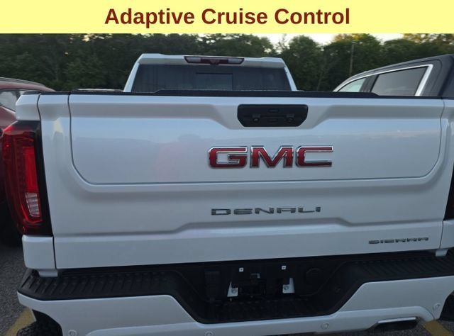 Used 2023 GMC Sierra 1500 Denali w/ Technology Package AWD/4WD image 8