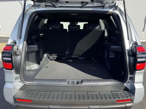 Used 2025 Toyota 4Runner SR5 image 16