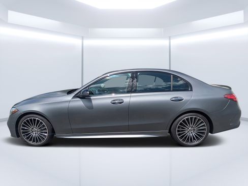 Used 2023 Mercedes-Benz C 300 Sedan image 6
