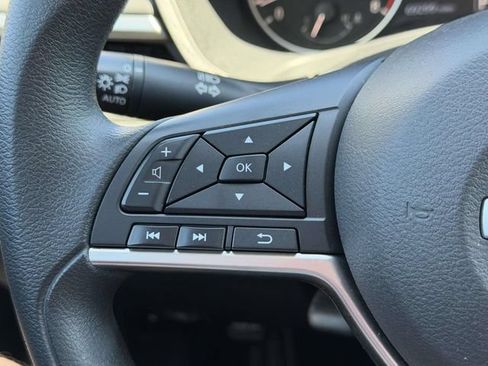 Used 2019 Nissan Altima 2.5 S FWD image 21