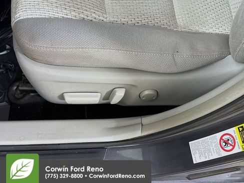 Used 2012 Toyota Camry LE FWD image 18
