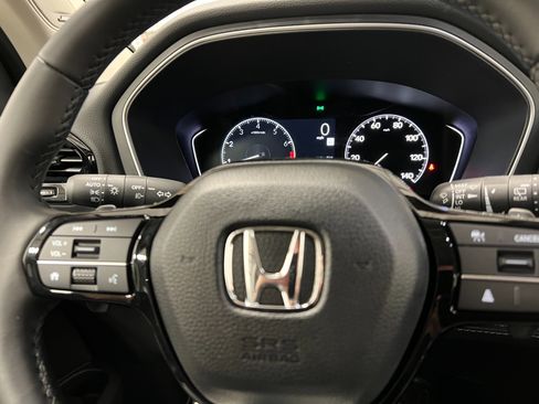 New 2025 Honda Pilot Touring image 28