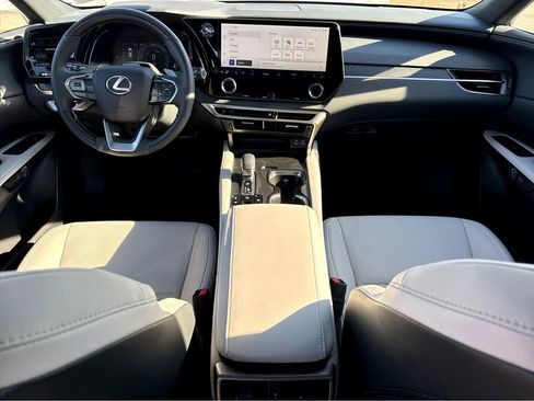Used 2024 Lexus RX 350h image 13