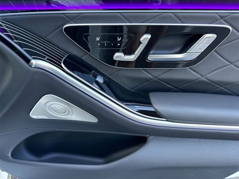 Used 2024 Mercedes-Benz S 580 S 580 image 18