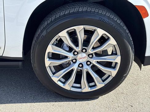 Certified 2022 GMC Yukon Denali image 10