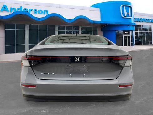 New 2025 Honda Accord SE image 4