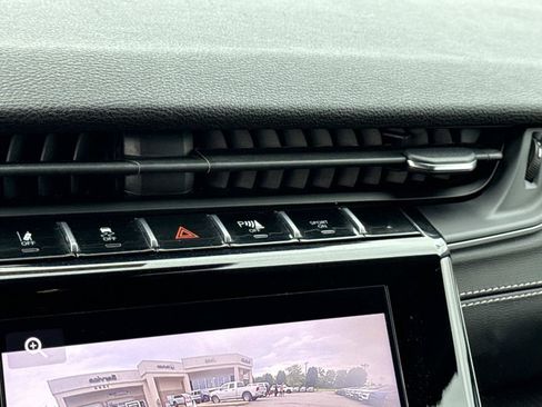 Certified 2023 Jeep Grand Cherokee Laredo w/ Luxury Tech Group I AWD/4WD image 26