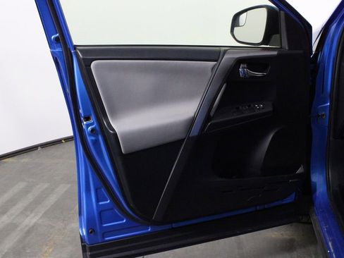 Used 2017 Toyota RAV4 XLE image 16