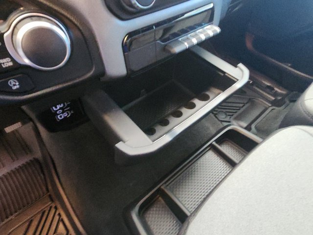 Used 2023 RAM 1500 Big Horn AWD/4WD image 32