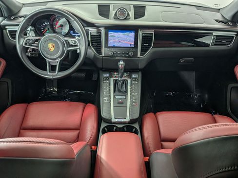 Used 2018 Porsche Macan S AWD/4WD image 19