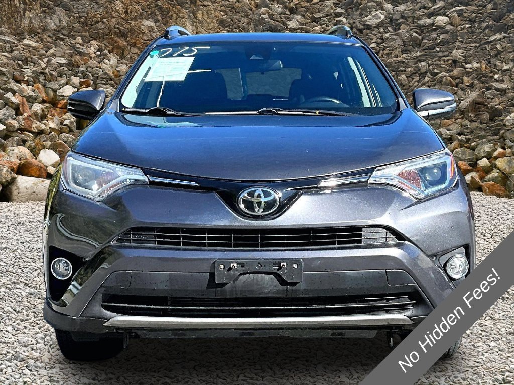 Used 2017 Toyota RAV4 XLE w/ Premium Special Value Package AWD/4WD image 3