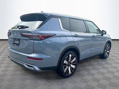 New 2026 Mitsubishi Outlander SE FWD image 5