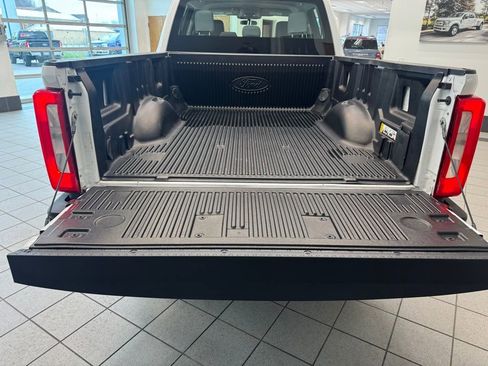 Used 2024 Ford F250 XL image 17