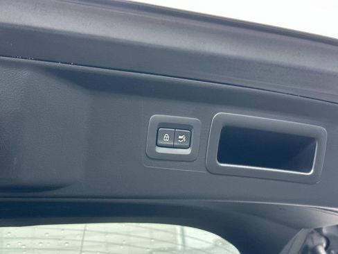 Certified 2023 MAZDA CX-50 2.5 S w/ Preferred Plus Pkg image 30