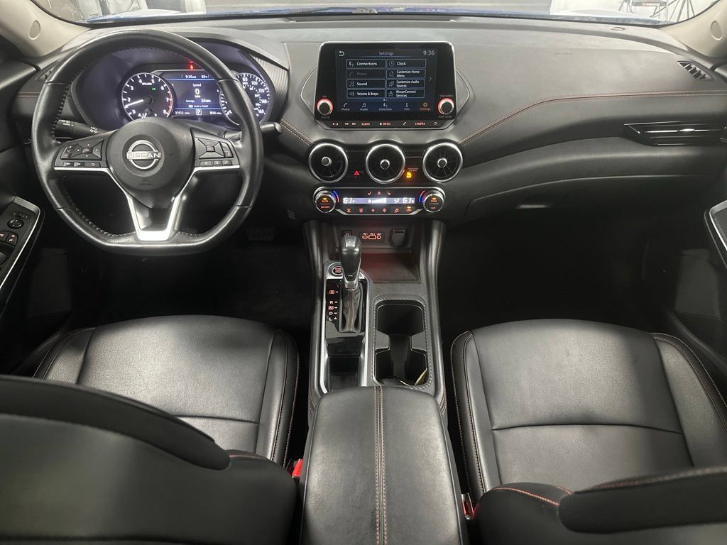Used 2025 Nissan Sentra SR w/ SR Premium Package FWD image 2