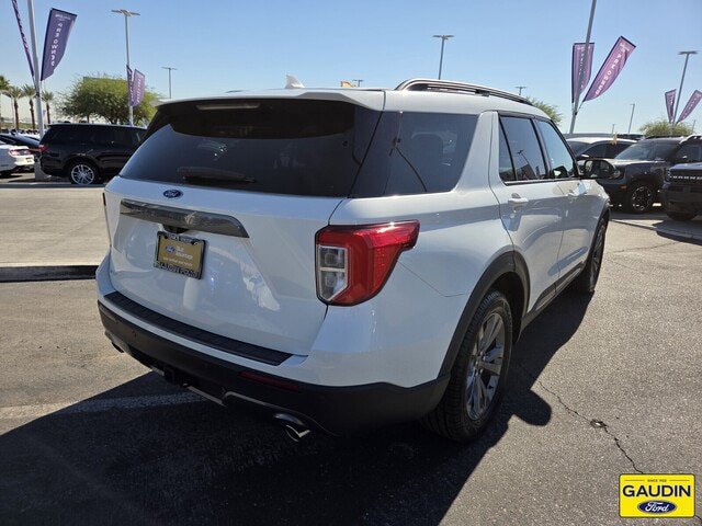 Certified 2023 Ford Explorer XLT w/ Equipment Group 202A RWD image 7