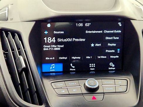 Used 2019 Ford Escape SE image 18