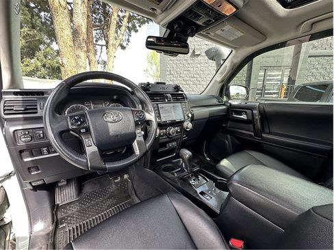 Used 2022 Toyota 4Runner TRD Off-Road Premium w/ Moonroof Package image 2
