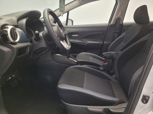 Used 2025 Nissan Versa SV FWD image 17